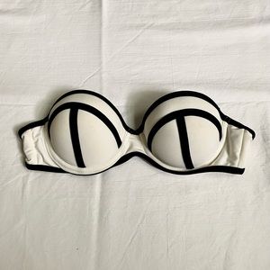 Strapless push-up bikini top. Sizes 32A-34B